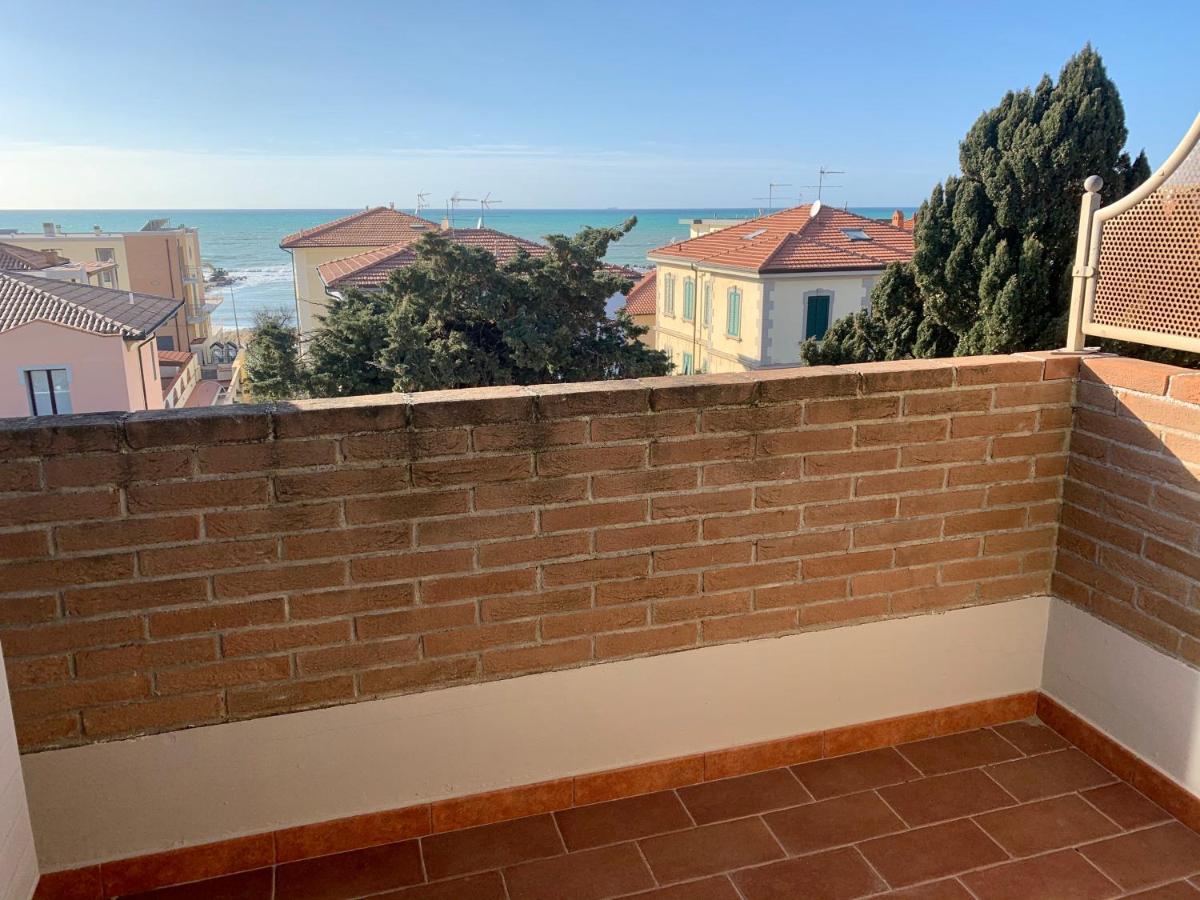 Casa Myconis 68Mq A Due Passi Dal Mare Di San Vincenzo Apartamento Exterior foto