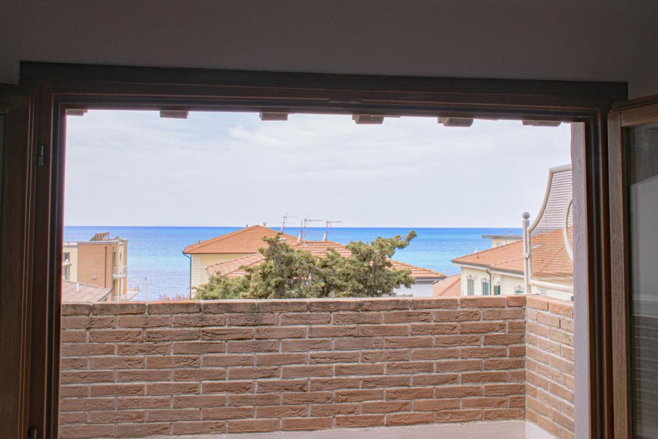 Casa Myconis 68Mq A Due Passi Dal Mare Di San Vincenzo Apartamento Exterior foto
