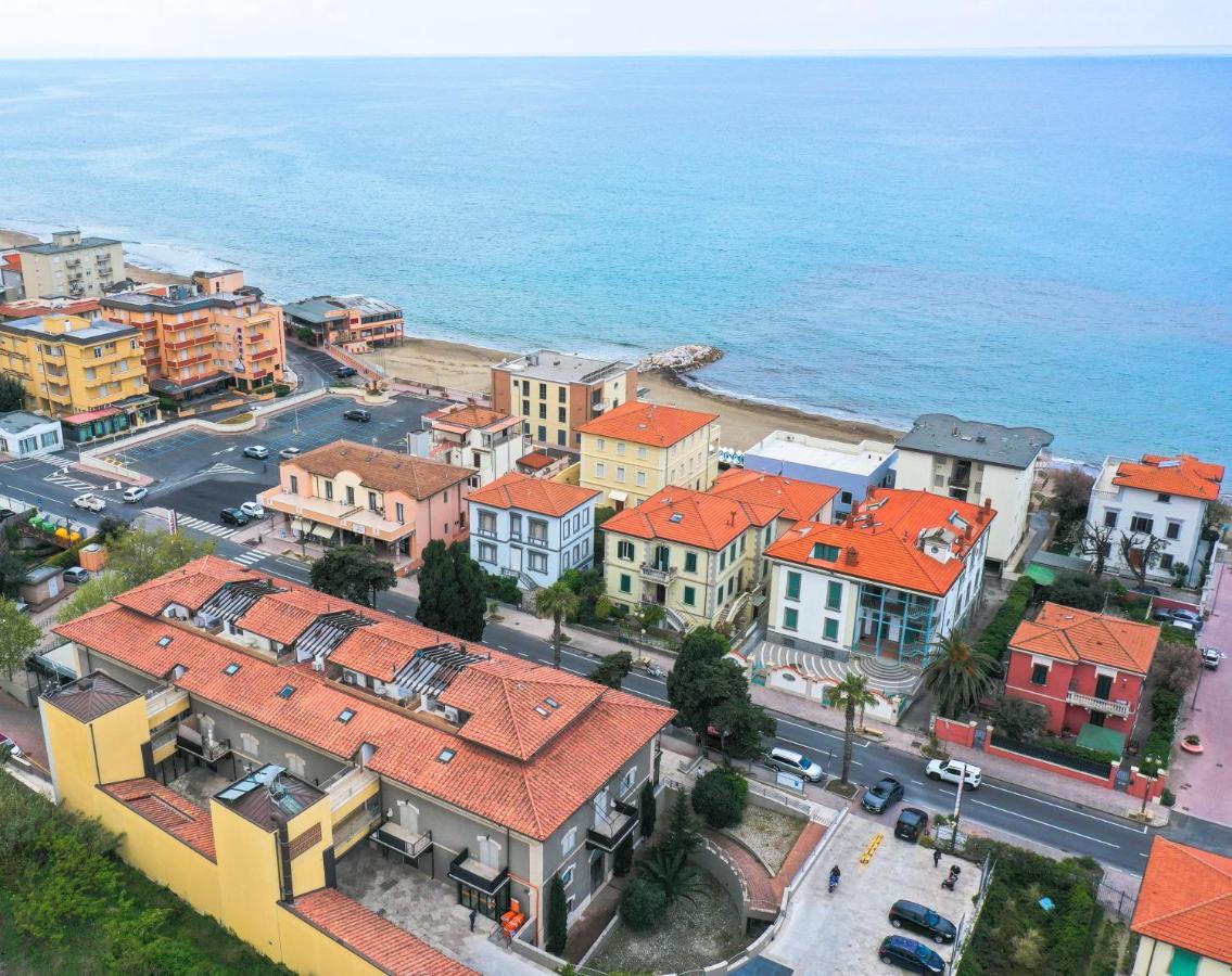 Casa Myconis 68Mq A Due Passi Dal Mare Di San Vincenzo Apartamento Exterior foto
